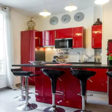 Lägenhet Stylish White And Red Juan-les-Pins